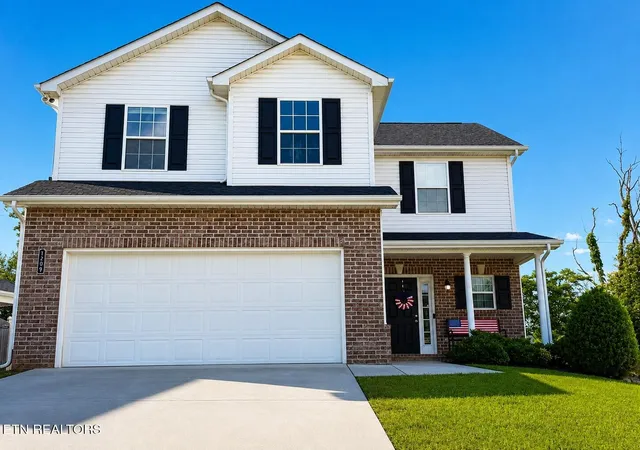 Photo 1 of Single family home for sale at 1209 Sky Top Ln, Powell, TN 37849 | MLS# 1353509 | Listing updated on 2026-08-28