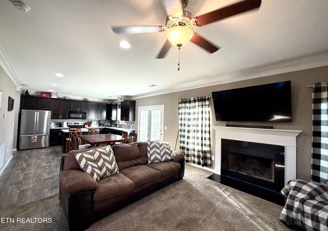 Photo 4 of Single family home for sale at 1209 Sky Top Ln, Powell, TN 37849 | MLS# 1353509 | Listing updated on 2026-08-28