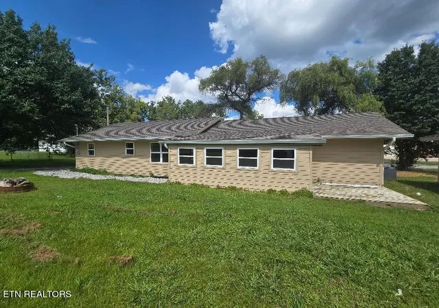 Photo 3 of Single family home for sale at 131 Duncan Ln, Oneida, TN 37841 | MLS# 1353538 | Listing updated on 2026-08-28