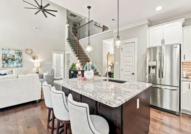 Photo 4 of Sale Pending at 2915 Cardiff Castle Ln, Knoxville, TN 37931 | MLS# 1353807 | Listing updated on 2026-09-15