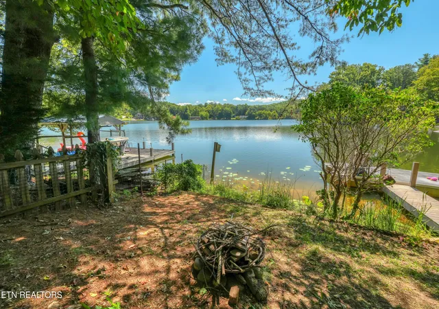 Photo 3 of Sale Pending at 5723 Lakeshore Dr, Tallassee, TN 37878 | MLS# 1353532 | Listing updated on 2026-08-31