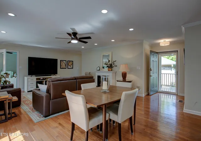 Photo 3 of Sale Pending at 923 Jamestown Wy, Maryville, TN 37803 | MLS# 1353531 | Listing updated on 2026-08-31
