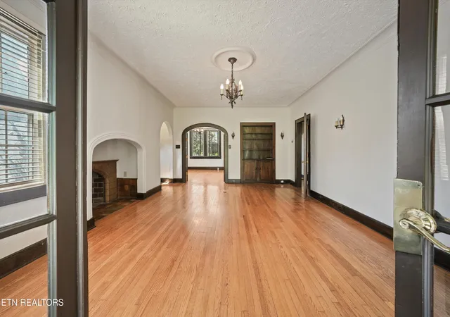 Photo 3 of Sale Pending at 205 Adair Dr, Knoxville, TN 37918 | MLS# 1353624 | Listing updated on 2026-09-09