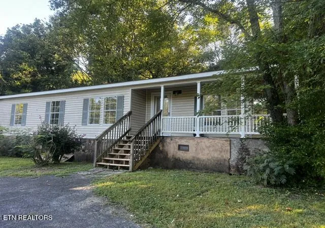 Photo 2 of Single family home for sale at 210 Stone Rd, Knoxville, TN 37920 | MLS# 1353528 | Listing updated on 2026-09-15