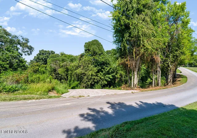 Photo 4 of Land for sale at 4125 Gravelly Hills Rd, Louisville, TN 37777 | MLS# 1353551 | Listing updated on 2026-09-23
