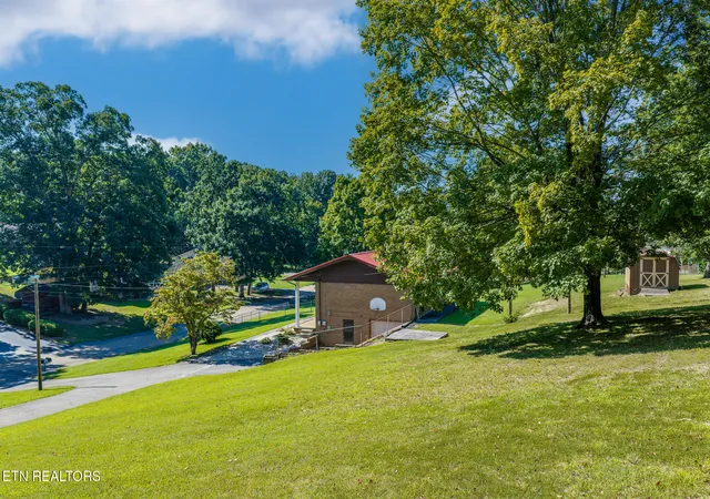 Photo 3 of Single family home for sale at 4086 White Wood Cir, Morristown, TN 37814 | MLS# 1353571 | Listing updated on 2026-09-18