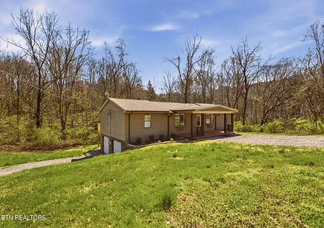 Photo 1 of Single family home for sale at 1516 Smallman Rd, Knoxville, TN 37920 | MLS# 1353825 | Listing updated on 2026-09-16