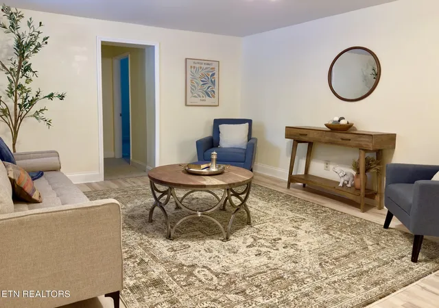 Photo 3 of Single family home for sale at 1516 Smallman Rd, Knoxville, TN 37920 | MLS# 1353825 | Listing updated on 2026-09-16