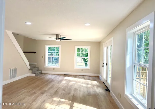Photo 4 of Sale Pending at 111 Eagleton Rd, Maryville, TN 37804 | MLS# 1353708 | Listing updated on 2026-09-21