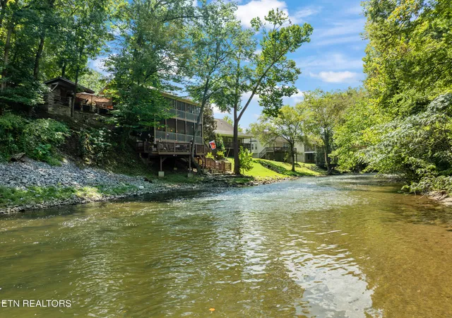Single family home for sale at 726 Plantation Dr, Pigeon Forge, TN 37863 | MLS# 1353809 | Listing updated on 2026-08-31