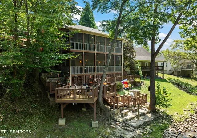 Single family home for sale at 726 Plantation Dr, Pigeon Forge, TN 37863 | MLS# 1353809 | Listing updated on 2026-08-31