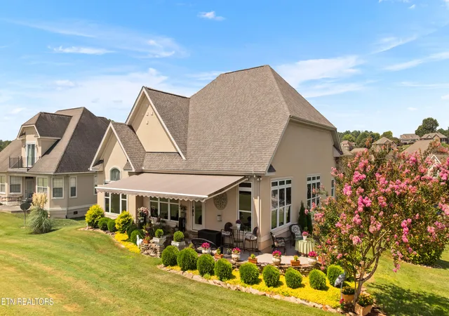 Photo 2 of Single family home for sale at 240 Goldcrest Dr, Vonore, TN 37885 | MLS# 1353692 | Listing updated on 2026-09-23