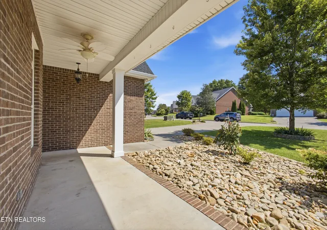 Photo 3 of Sale Pending at 113 Meridian Way, Clinton, TN 37716 | MLS# 1353787 | Listing updated on 2026-10-05