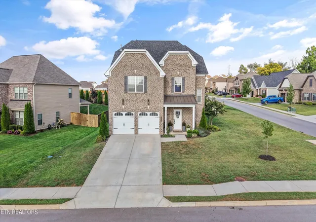 Photo 2 of Single family home for sale at 112 Silver Maple St, Lenoir City, TN 37771 | MLS# 1353675 | Listing updated on 2026-08-31