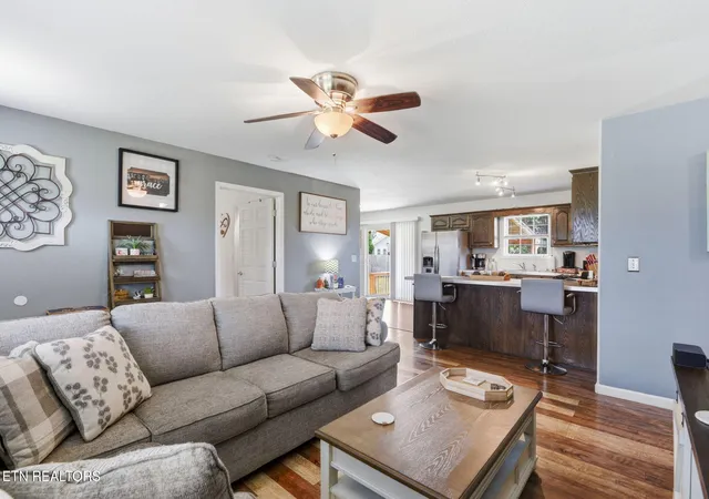 Photo 4 of Single family home for sale at 1035 Cook Rd, Crossville, TN 38555 | MLS# 1353698 | Listing updated on 2026-09-22