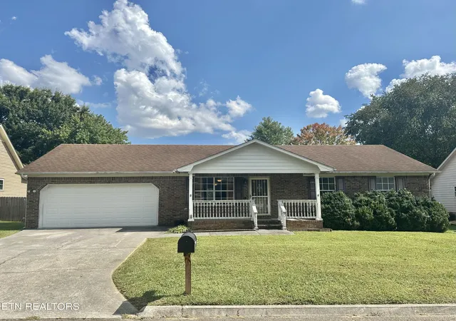 Photo 1 of Sale Pending at 622 Whitesburg Dr, Knoxville, TN 37918 | MLS# 1353739 | Listing updated on 2026-09-09