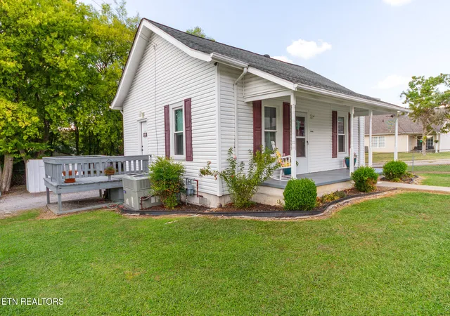 Single family home for sale at 248 Hannum St, Alcoa, TN 37701 | MLS# 1353806