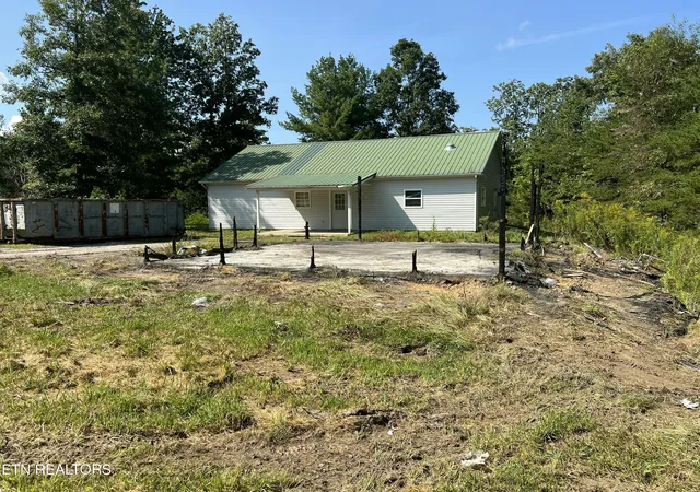 Photo 2 of Sale Pending at 100 High Flats Rd, Monterey, TN 38574 | MLS# 1353750 | Listing updated on 2026-09-10
