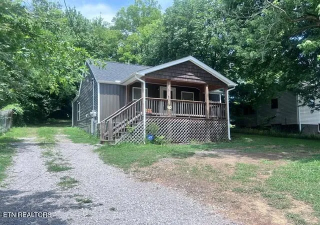Photo 2 of Single family home for sale at 4209 Van Dyke Dr, Knoxville, TN 37919 | MLS# 1353776 | Listing updated on 2026-08-31