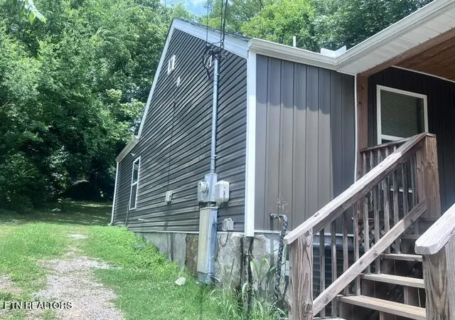 Photo 3 of Single family home for sale at 4209 Van Dyke Dr, Knoxville, TN 37919 | MLS# 1353776 | Listing updated on 2026-08-31