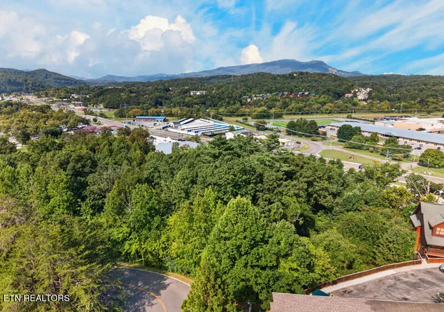 Photo 4 of Land for sale at Valley Hts Dr, Pigeon Forge, TN 37863 | MLS# 1353782 | Listing updated on 2026-08-31