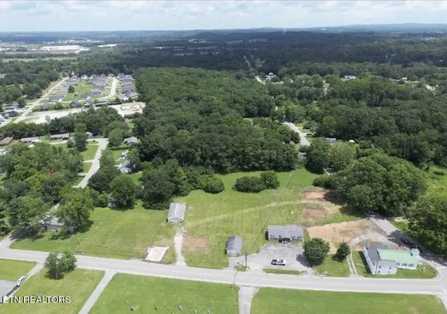 Photo 2 of Single family home for sale at 50 Wayne Ave, Crossville, TN 38555 | MLS# 1353791 | Listing updated on 2026-08-31