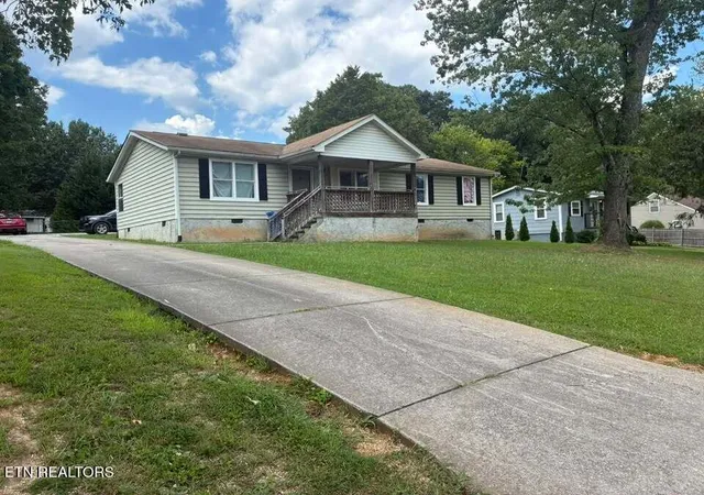 Photo 35 of Single family home for sale at 7611 Bonnie Dr, Chattanooga, TN 37416 | MLS# 1353839 | Listing updated on 2026-09-09