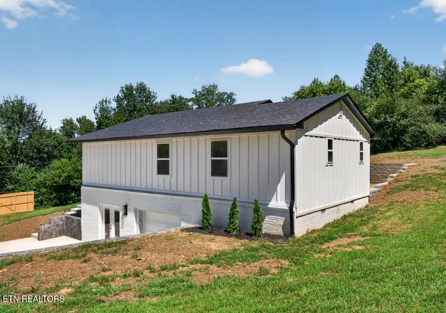 Photo 59 of Single family home for sale at 3132 Fowler Montgomery Rd, Cookeville, TN 38506 | MLS# 1353842 | Listing updated on 2026-09-14