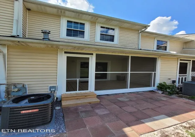 Listing Photo 4 - Condo for sale in building located at 613 Vose Rd, Alcoa, TN 37701