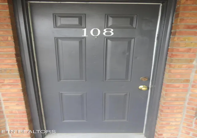 Photo 3 of Condo for sale at 2201 Lake Ave #108, Knoxville, TN 37916 | MLS# 1353856 | Listing updated on 2026-09-09