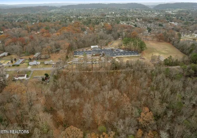 Photo 4 of Land for sale at 0 Oaklett Dr, Knoxville, TN 37912 | MLS# 1353871 | Listing updated on 2026-09-01