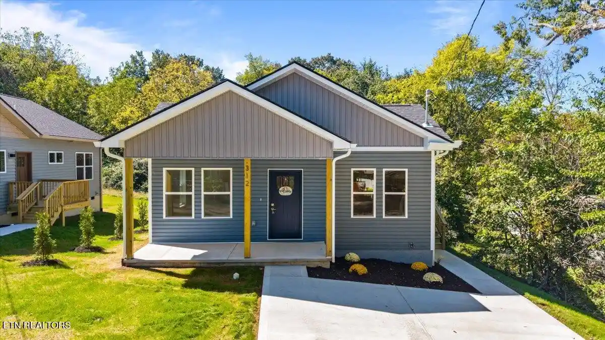 Single family home for sale at 312 Plaza St, Knoxville, TN 37920 | MLS# 1357313 | Listing updated on 2026-10-26