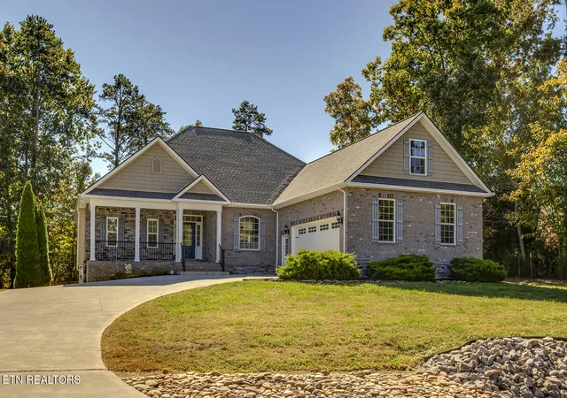 Photo 1 of Single family home for sale at 102 Okema Pl, Loudon, TN 37774 | MLS# 1360150 | Listing updated on 2026-10-31