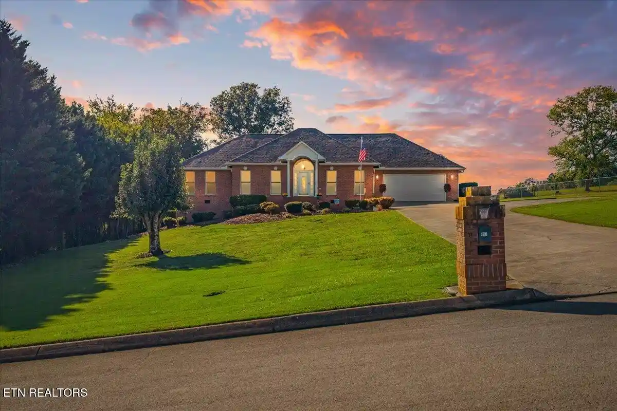 Single family home for sale at 407 Mountain View Rd, Madisonville, TN 37354 | MLS# 1354706