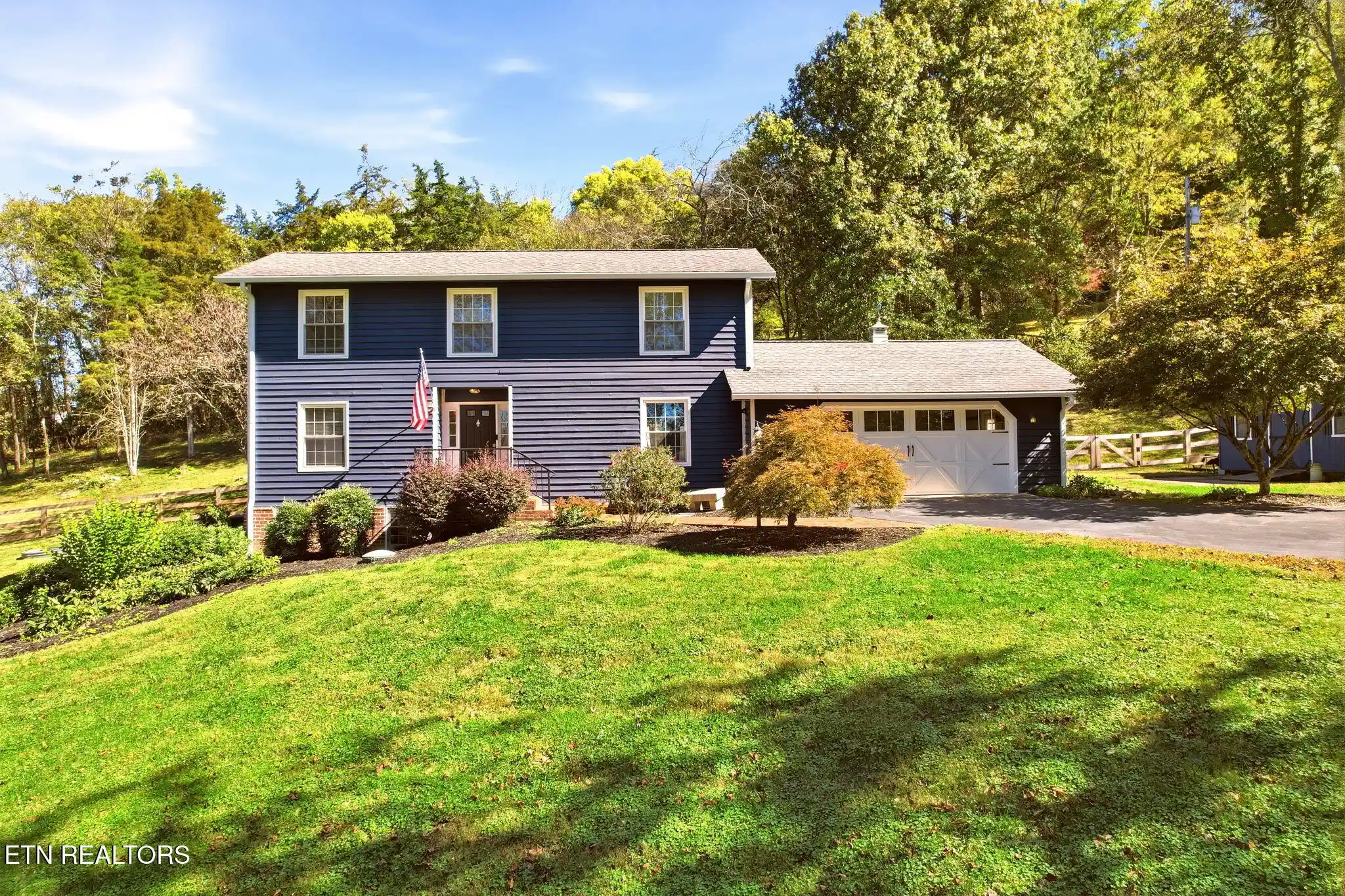Single family home for sale at 219 Lone Ridge Ln, Clinton, TN 37716 | MLS# 1355250