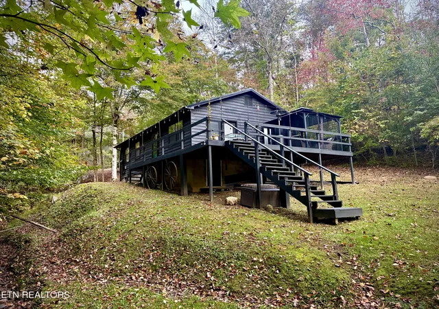 Single family home for sale at 204 Black Fox Harbor Rd, Washburn, TN 37888 | MLS# 1355073