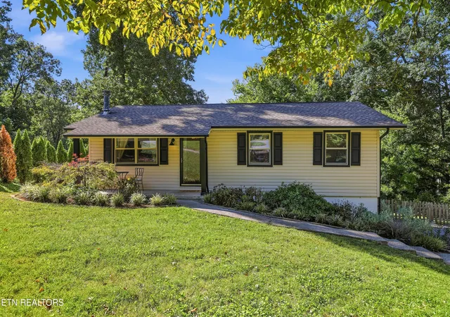 Single family home for sale at 1403 Northshire Ln, Knoxville, TN 37922 | MLS# 1357879
