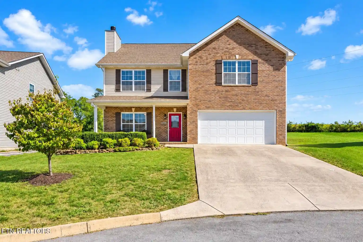 Photo 1 of Single family home for sale at 2604 Honey Hl Rd, Knoxville, TN 37924 | MLS# 1357246 | Listing updated on 2026-10-25