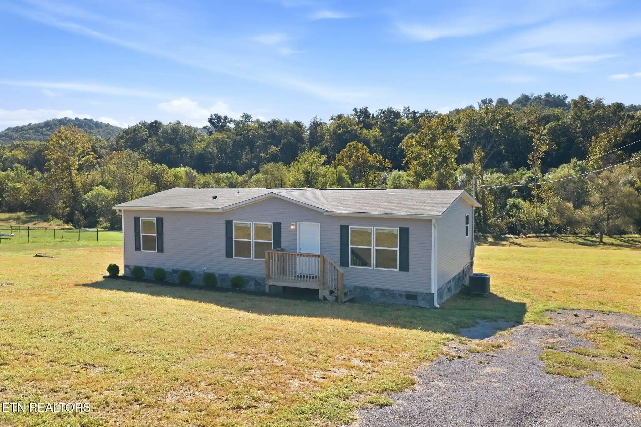 Photo 1 of Sale Pending at 5330 Rutledge Pike, Rutledge, TN 37861 | MLS# 1357057 | Listing updated on 2026-10-29