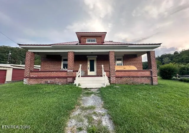 Photo 1 of Single family home for sale at 6148 Dr Thomas Walker Rd, Rose Hill, VA 24281 | MLS# 1357206 | Listing updated on 2026-09-30