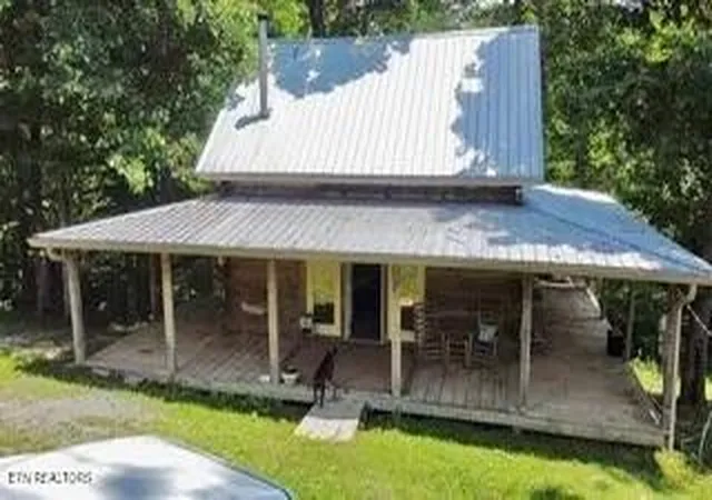 Single family home for sale at 182 Hillbilly Ln, Crawford, TN 38554 | MLS# 1357962