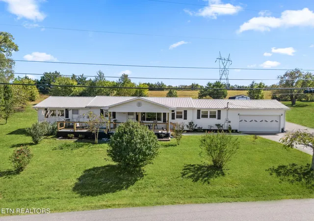 Photo 1 of Single family home for sale at 8318 Clapps Chapel Rd, Corryton, TN 37721 | MLS# 1357384 | Listing updated on 2026-10-05