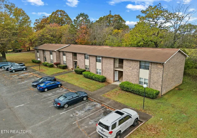Multi family home for sale at 906 Old Reservoir Rd, Maryville, TN 37804 | MLS# 1357398