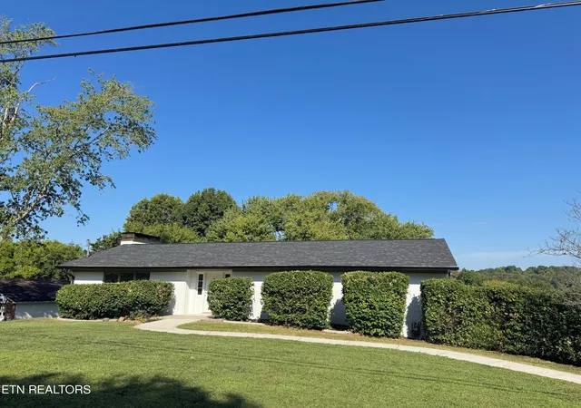 Photo 1 of Single family home for sale at 1220 Scenic Hl Dr, Louisville, TN 37777 | MLS# 1357402 | Listing updated on 2026-10-27