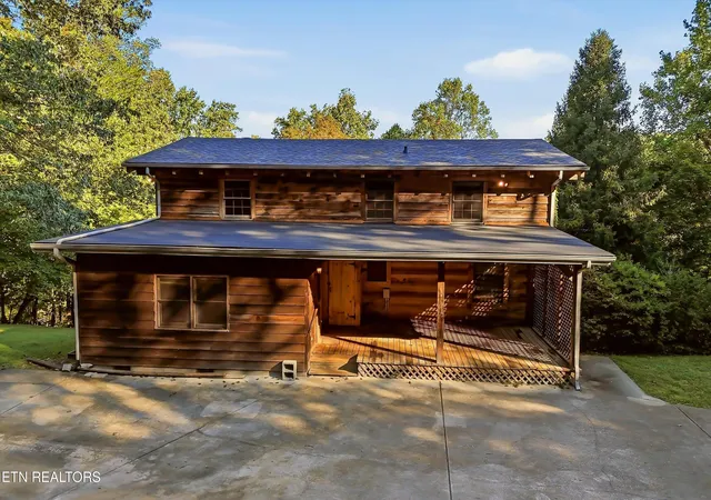 Single family home for sale at 1027 N Sequoyah Dr, Friendsville, TN 37737 | MLS# 1357515