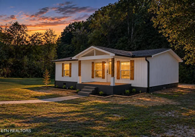 Single family home for sale at 8815 Andersonville Pike, Powell, TN 37849 | MLS# 1357574