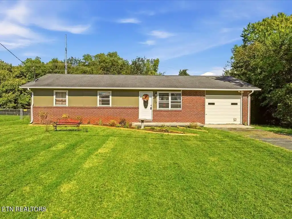Single family home for sale at 430 Hilltop Dr, Jefferson City, TN 37760 | MLS# 1357562