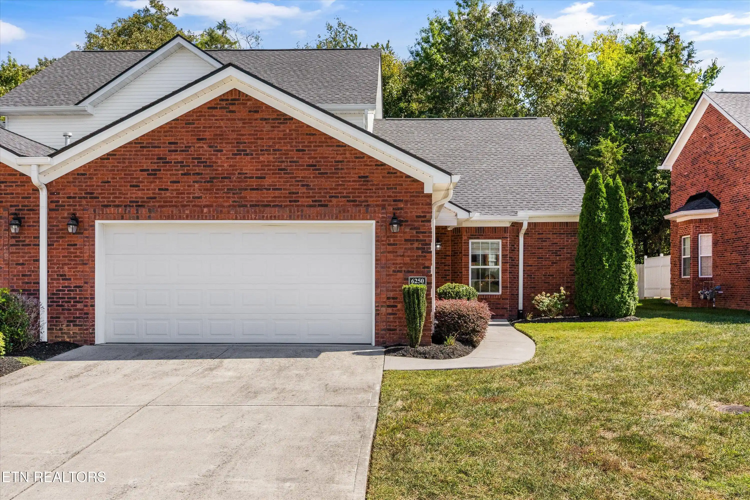 Listing Photo 1 - Condo for sale in 6250 Patel Wy located at 6250 Patel Wy, Knoxville, TN 37909 - Unit 6250 Patel Way
