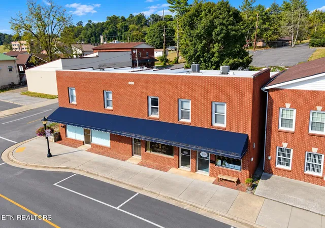 Photo 1 of Multi family home for sale at 1724 Main St #1-7, Tazewell, TN 37879 | MLS# 1357664 | Listing updated on 2026-10-13