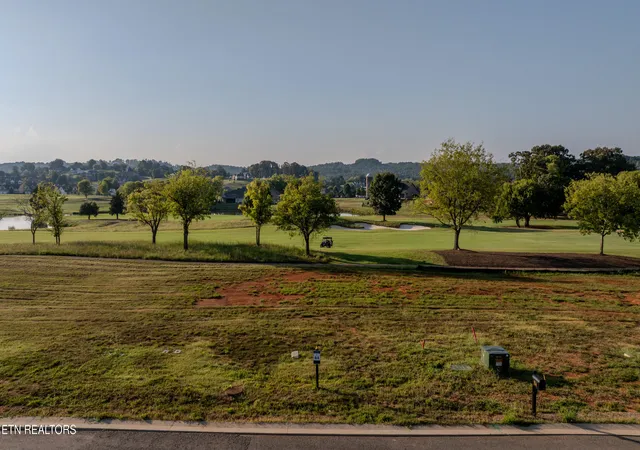 Photo 1 of Land for sale at 915 Black Bear Cir, Loudon, TN 37774 | MLS# 1357686 | Listing updated on 2026-10-02